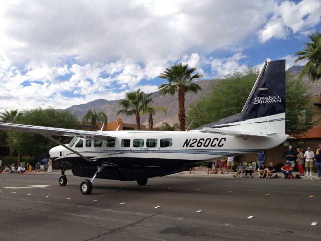 Beechcraft Baron (58) (N260CC) - AOPA Parade of Planes - Palm Springs