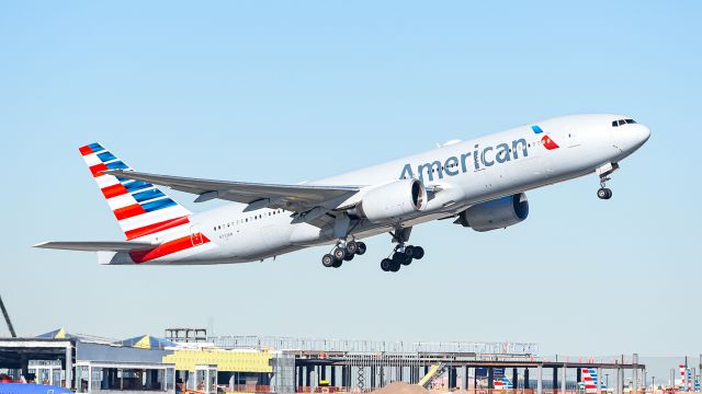 BOEING 777-200LR (N772AN) - blasting out of Phoenix to HNL