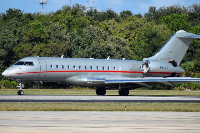 Bombardier Global Express (9H-VJI) - Bombardier Global 6000 operated by VistaJet Malta arriving into the Tampa International Airport (TPA) on 11/10/2020