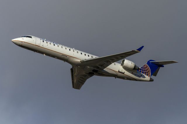 Canadair Regional Jet CRJ-700 (N779SK)