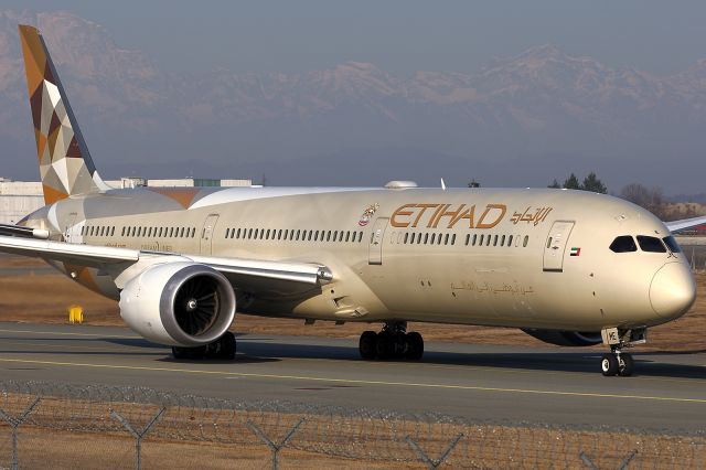 Boeing 787-8 (A6-BME)