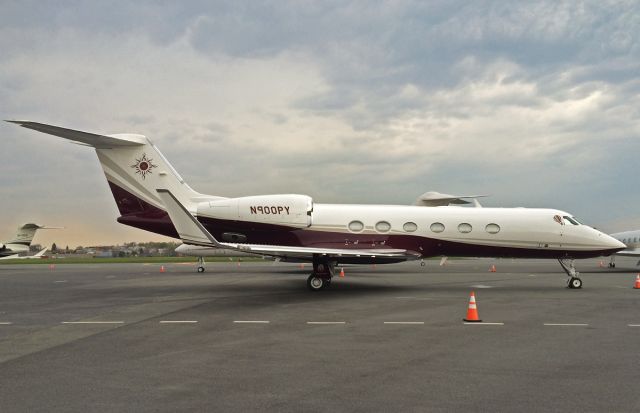 Gulfstream Aerospace Gulfstream IV (N900PY) - My new favorite private jet !