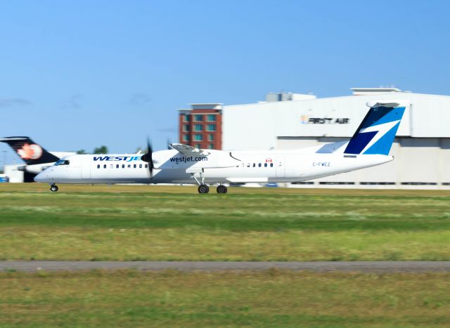 Canadair Challenger (C-FWEZ) - Heading for Toronto.