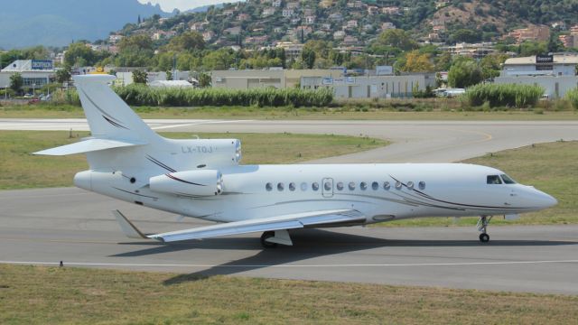 Dassault Falcon 7X (LX-TQJ)