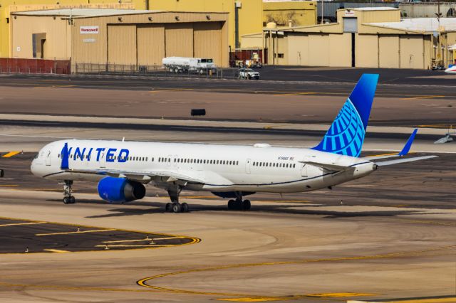 BOEING 757-300 (N78866) - A United Airlines 757-300 taxiing at PHX on 2/13/23, the busiest day in PHX history, during the Super Bowl rush. Taken with a Canon R7 and Canon EF 100-400 II L lens.
