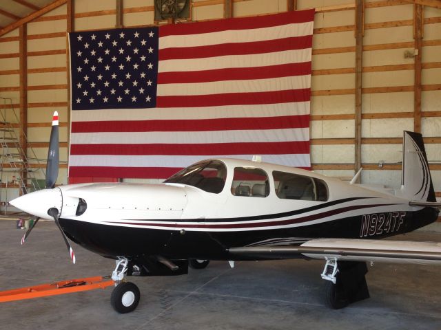 Mooney M-20 Turbo (N924TF)