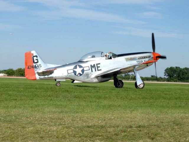 North American P-51 Mustang (N4132A)