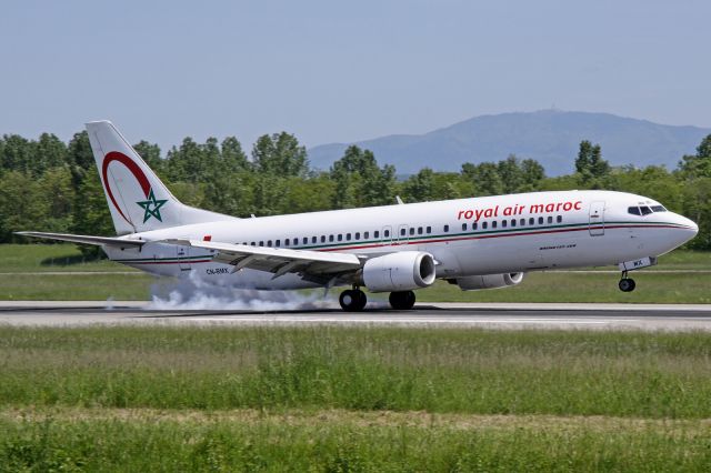 BOEING 737-400 (CN-RMX)