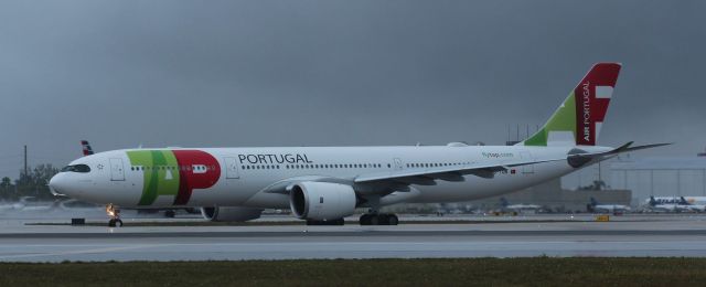 Airbus A330-900 (CS-TUN) - On the early evening of the 15th of February, 2020 at MIA.br /br /The first flight for this airplane took place on the 7th of November, 2019.