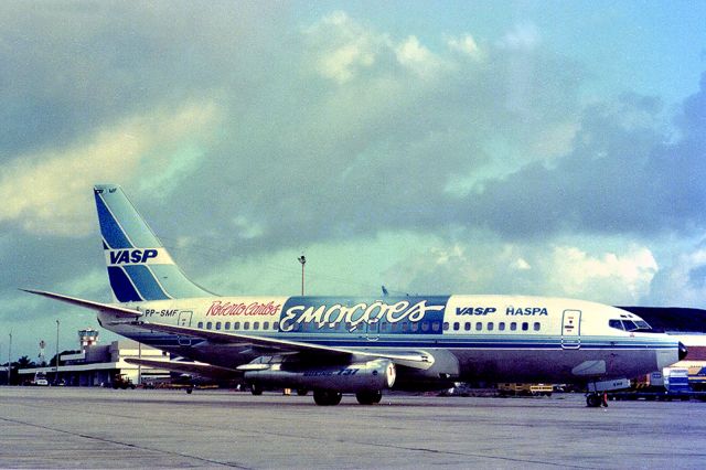 Boeing 737-700 (PP-SMF)