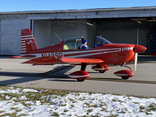 Grumman Tr2 (N1498R) - I'm so glad I got a chance to stop by and take a picture of this wonderful red plane that lives in one of the old hangars on the other side of the runway at this airport!br /Date Taken: January 22, 2022br /Airport: London-Corbin Airport