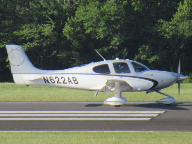 Cirrus SR22 Turbo (N622AB)