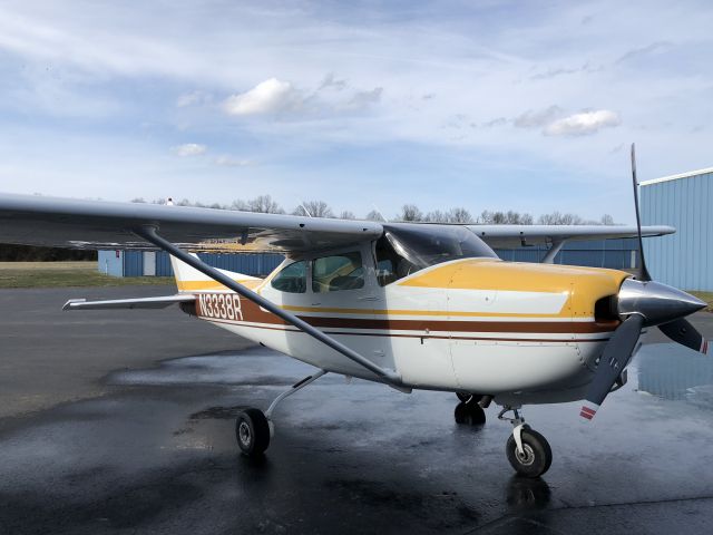 Cessna Skylane RG (N3338R)