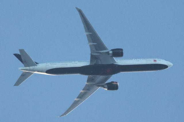 Boeing 787-8 (C-GHPQ) - C-GHPQ Boeing B-787-8 Air Canada AC804 De Montréal YUL Vers  Copenhagen CPH Altitude 5634 Mètres Vitesse 725 Km/H Survolant la ville de Lavaltrie QC. Le 29-08-2024 à 18:31