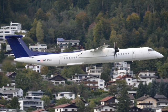 de Havilland Dash 8-400 (OE-LGQ)