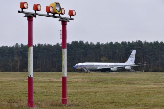 Boeing 707-100 (D-ABOC)