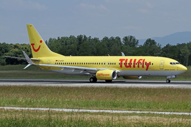 Boeing 737-800 (D-ATUI)