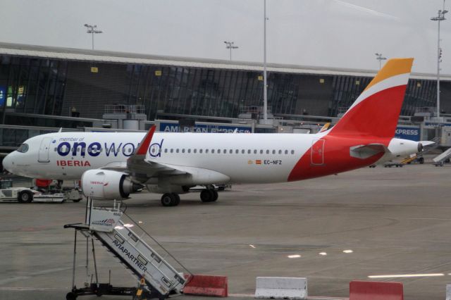 Airbus A320 (EC-NFZ)