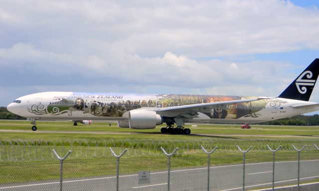 Boeing 777 (ZK-OKP) - Acacia St Loop Brisbane Airport