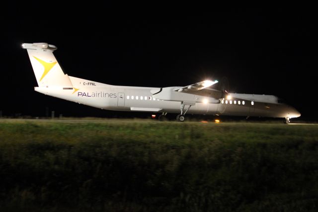 de Havilland Dash 8-400 (C-FPAL)