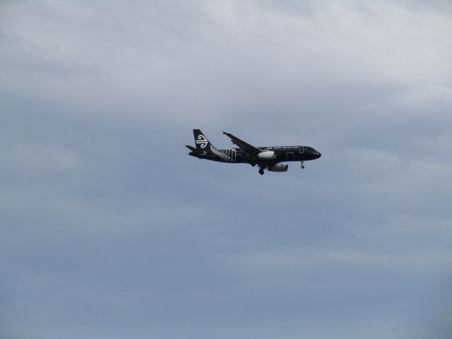 Airbus A320 (ZK-OAB)