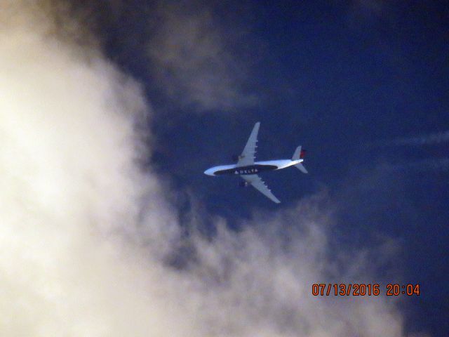 Airbus A330-200 (N861NW)