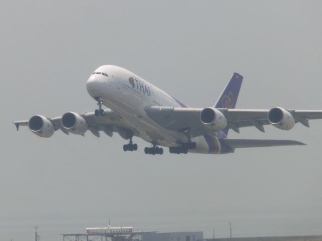 Airbus A380-800 (HS-TUD)