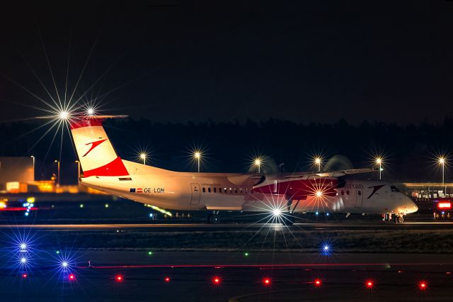 de Havilland Dash 8-400 (OE-LGN)