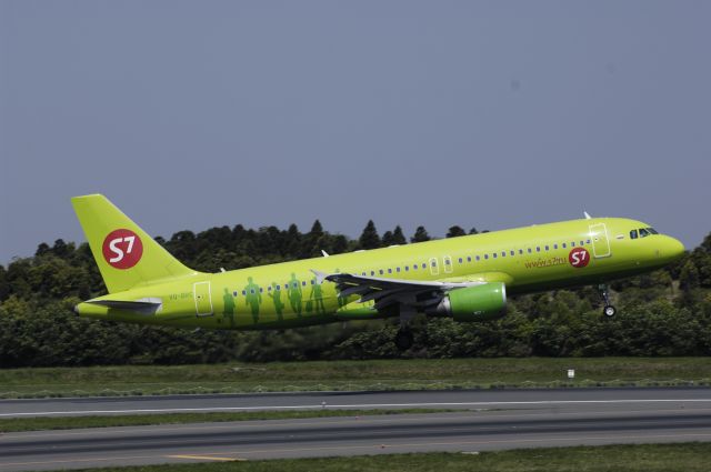 Airbus A320 (VQ-BRC) - Approach to Narita Intl Airport Rwy16L on 2013/05/06