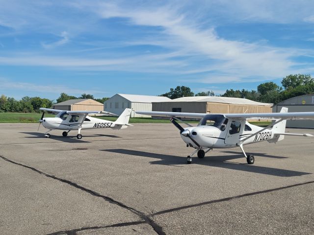 Cessna Skycatcher (N6055Z) - The only two Skycatchers in Michigan, N6055Z (mine) and N7026H.