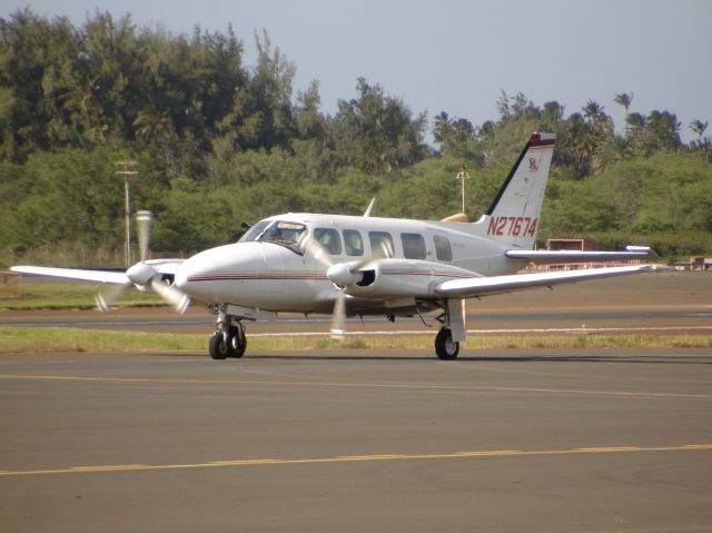 Piper Navajo (N27674)