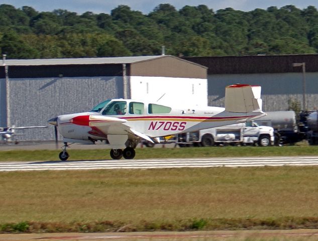 Beechcraft 35 Bonanza (N70SS)