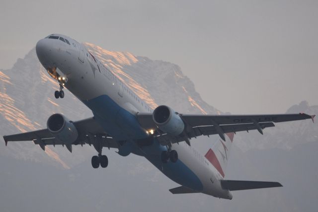 Airbus A321 (OE-LBE)