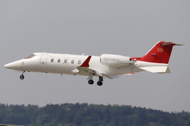 Learjet 60 (Z3-MKD)