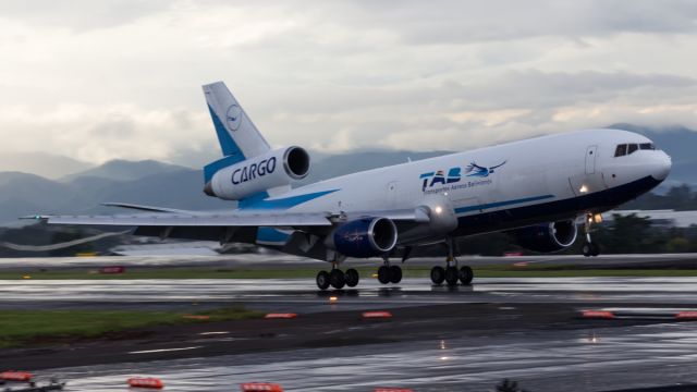 McDonnell Douglas DC-10 (CP-2791)