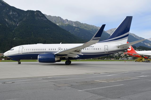 Boeing 737-700 (N737LE)
