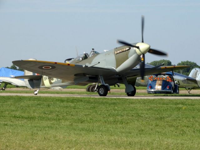 SUPERMARINE Spitfire (N601FF)