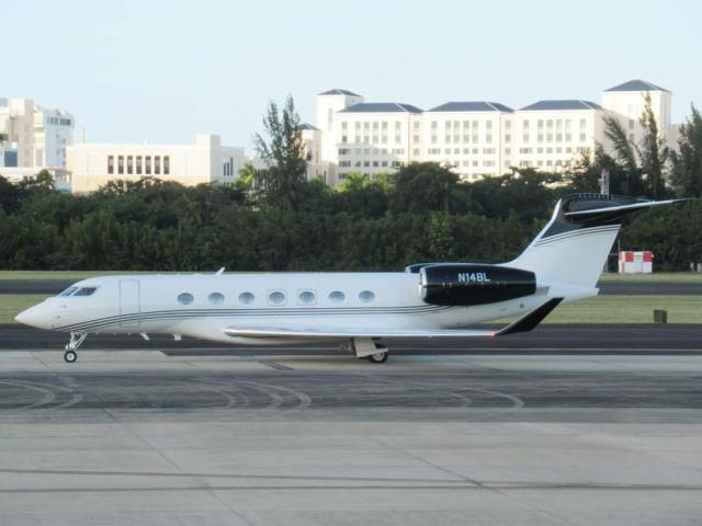 GULFSTREAM AEROSPACE G-7 Gulfstream G600 (N148L)