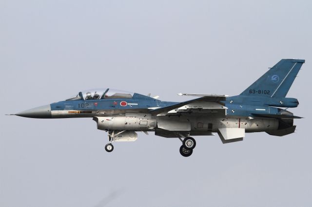 Mitsubishi F-2 (63-8102)