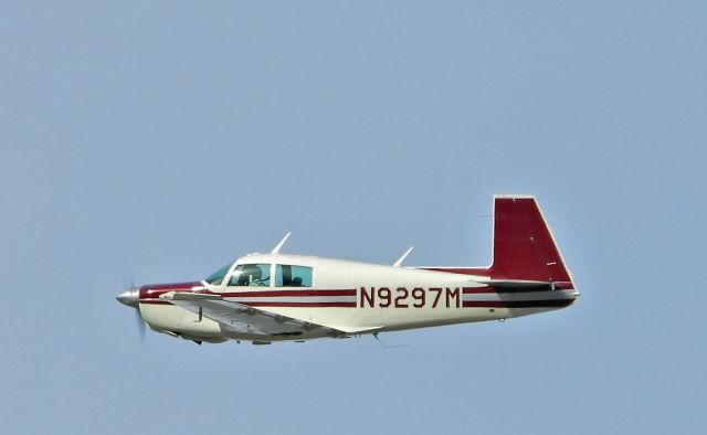 Mooney M-20 (N9297M)