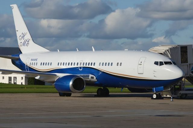 Boeing 737-700 (N444HE)