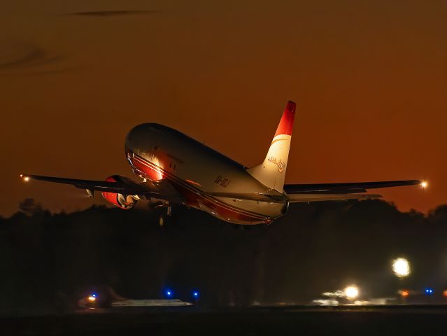 BOEING 737-400 (XA-UGJ) - VTM361, an Aeronaves TSM B734 lifting off into the sunset from Toledo bound for Saltillo (SLW) Mexico on Tuesday evening, 21 Oct 2024. 