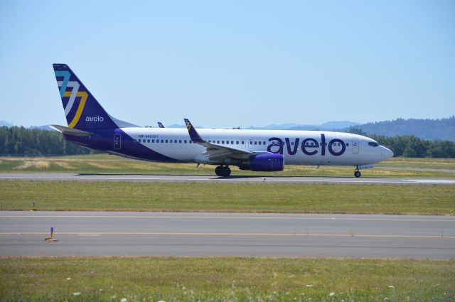 Boeing 737-800 (N802XT) - VXP118 departing on 34L for Burbank (KBUR/BUR). Only my second time seeing an Avelo 737-800.