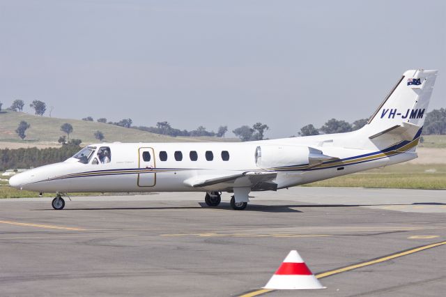 Cessna 551 Citation 2SP (VH-JMM) - MyJet Aviation (VH-JMM) Cessna 551 Citation II SP taxing at Wagga Wagga Airport.