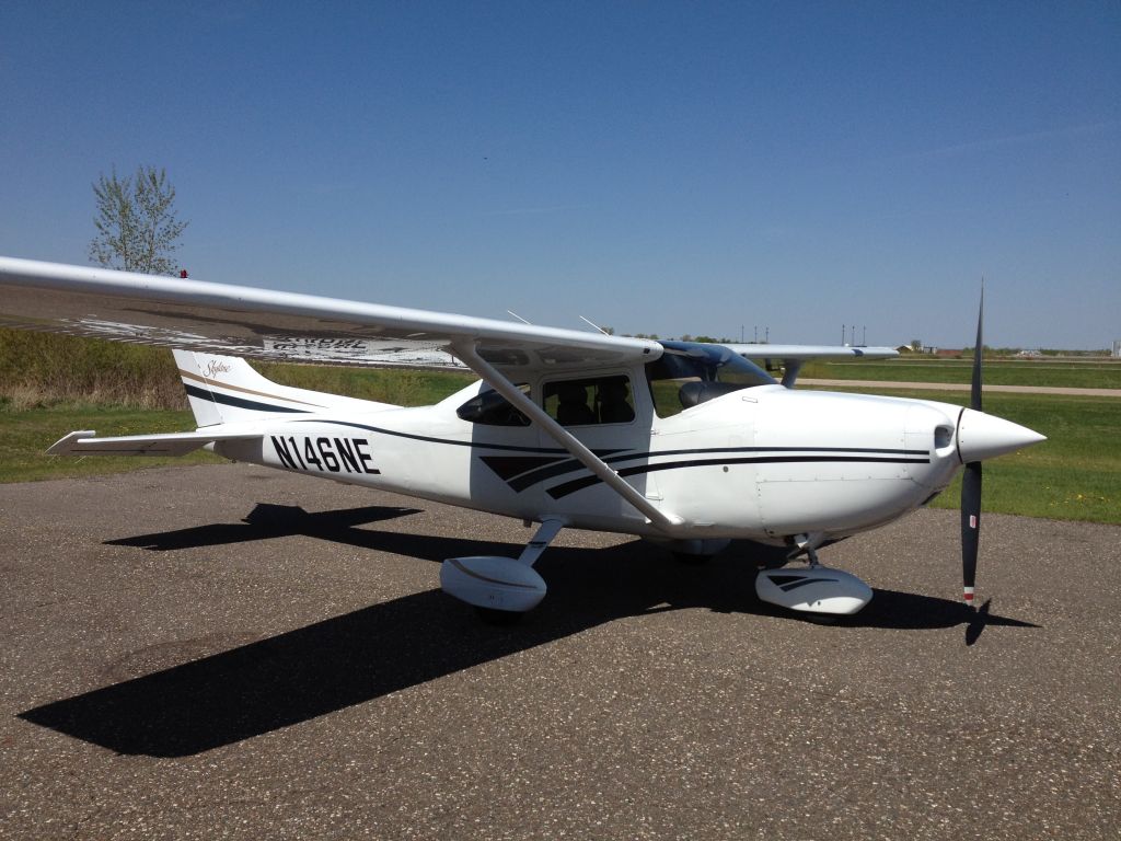 Cessna Skylane (N146NE)