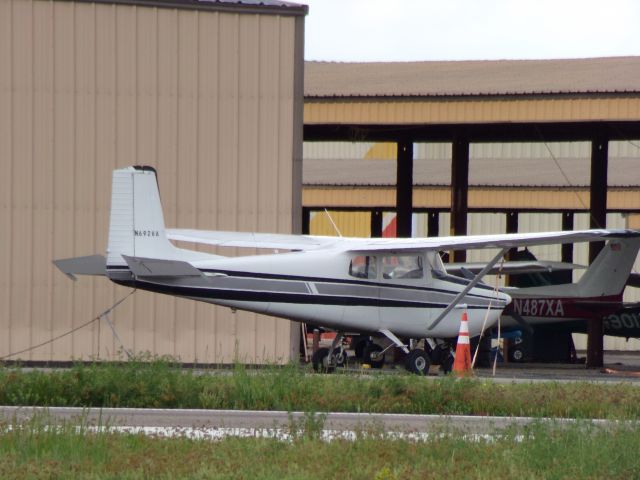 Cessna Skyhawk (N6926A) - It was about to rain, but luckily I was able to snap this pic before the heavy rain started. This is a 1957 Cessna 172.