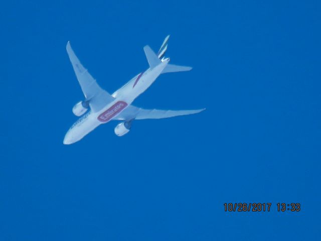 BOEING 777-200LR (A6-EWB)