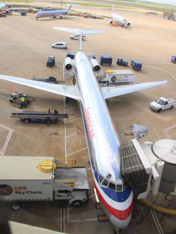 McDonnell Douglas MD-80 — - View from the sky train at DFW.