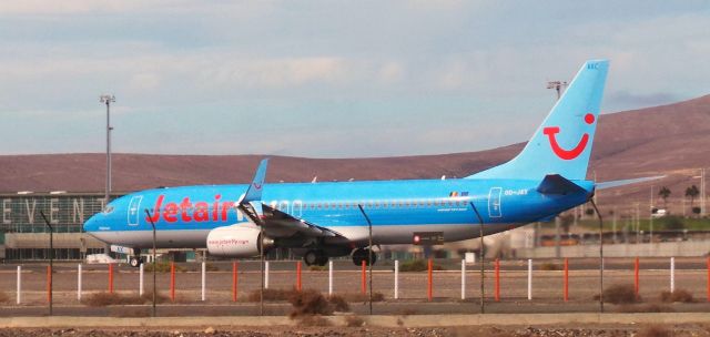 Boeing 737-700 (OO-JAX) - OO-JAX Jetairfly Boeing 737-8K5 LPA/GCFV Spotting