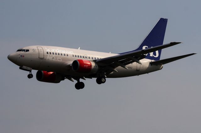 BOEING 737-600 (LN-RRZ)